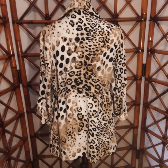 CHICO'S LEOPARD PRINT UTILITY JACKET - Picture 2 of 8